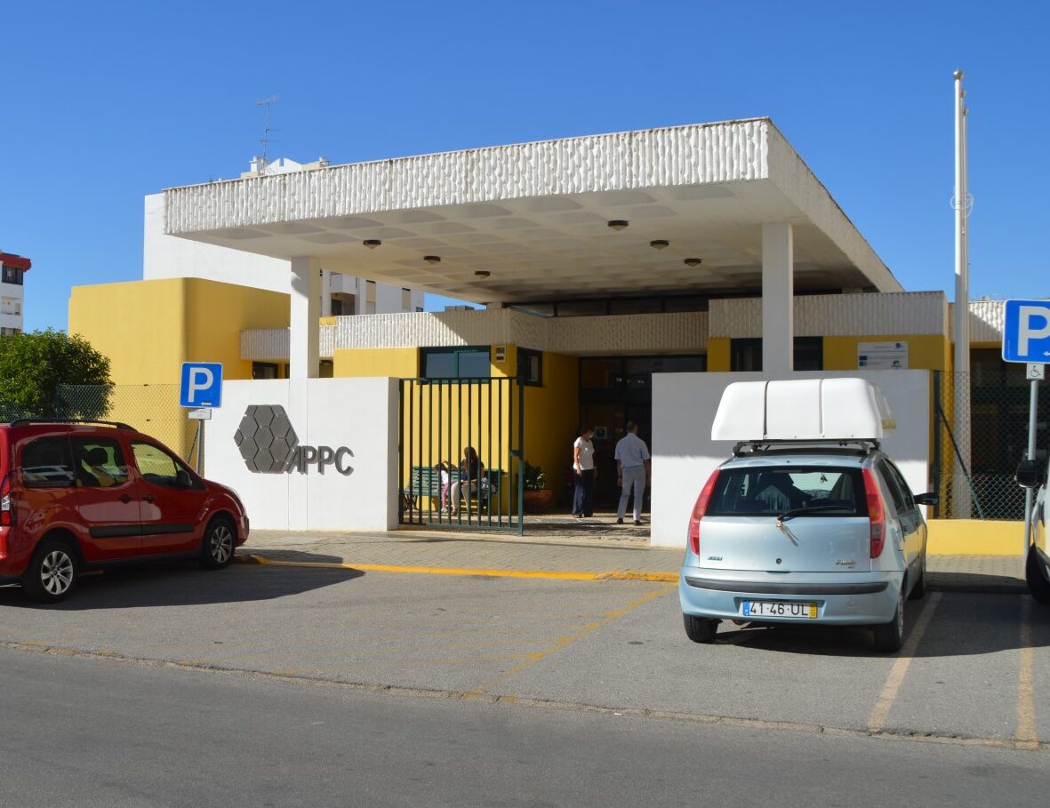 Sul Informação - Ansiedade de conhecer a secretária de Estado à mistura com o receio de perder «rebuçado»