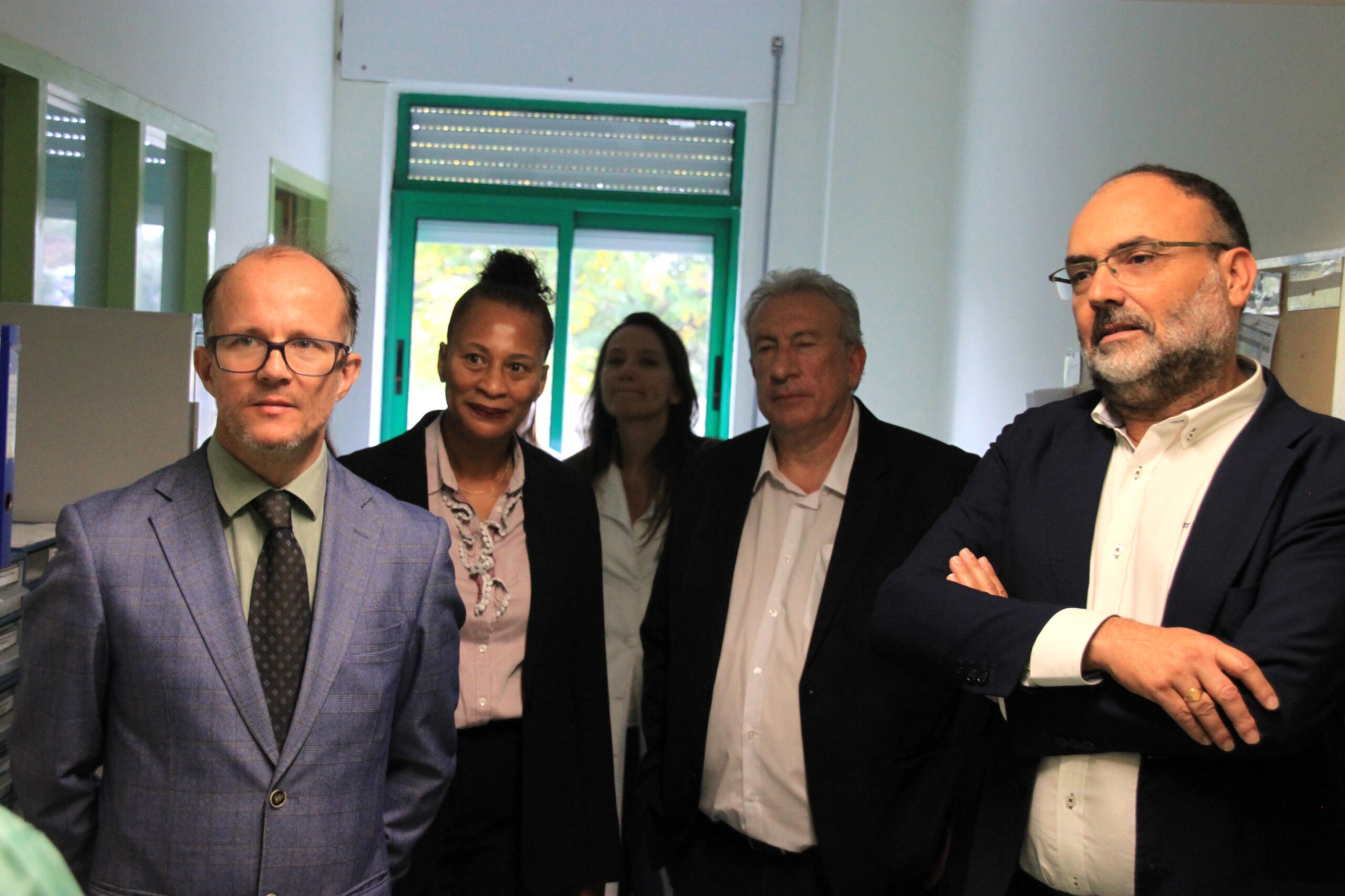 Sul Informação - Administradores da Unidade Local de Saúde do Algarve visitam unidades de saúde de Portimão