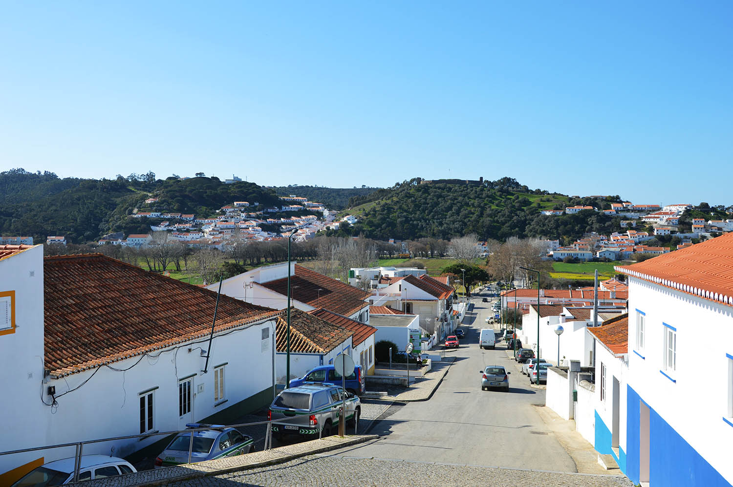 Sul Informação - Câmara de Aljezur dá 260 mil euros às freguesias para apoiar obras