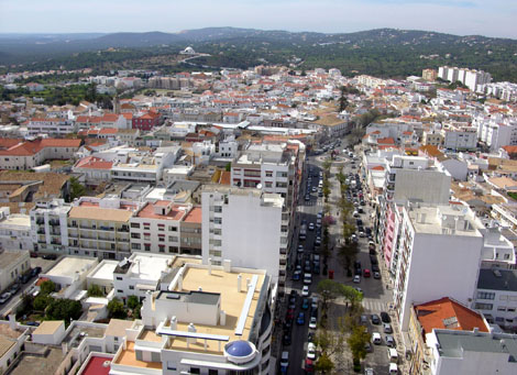 Sul Informação - Trânsito em ruas da Zona Histórica de Loulé cortado devido a obras