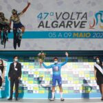 Sul Informação - Volta ao Algarve: Ethan Hayter venceu na Fóia, algarvio João Rodrigues foi segundo