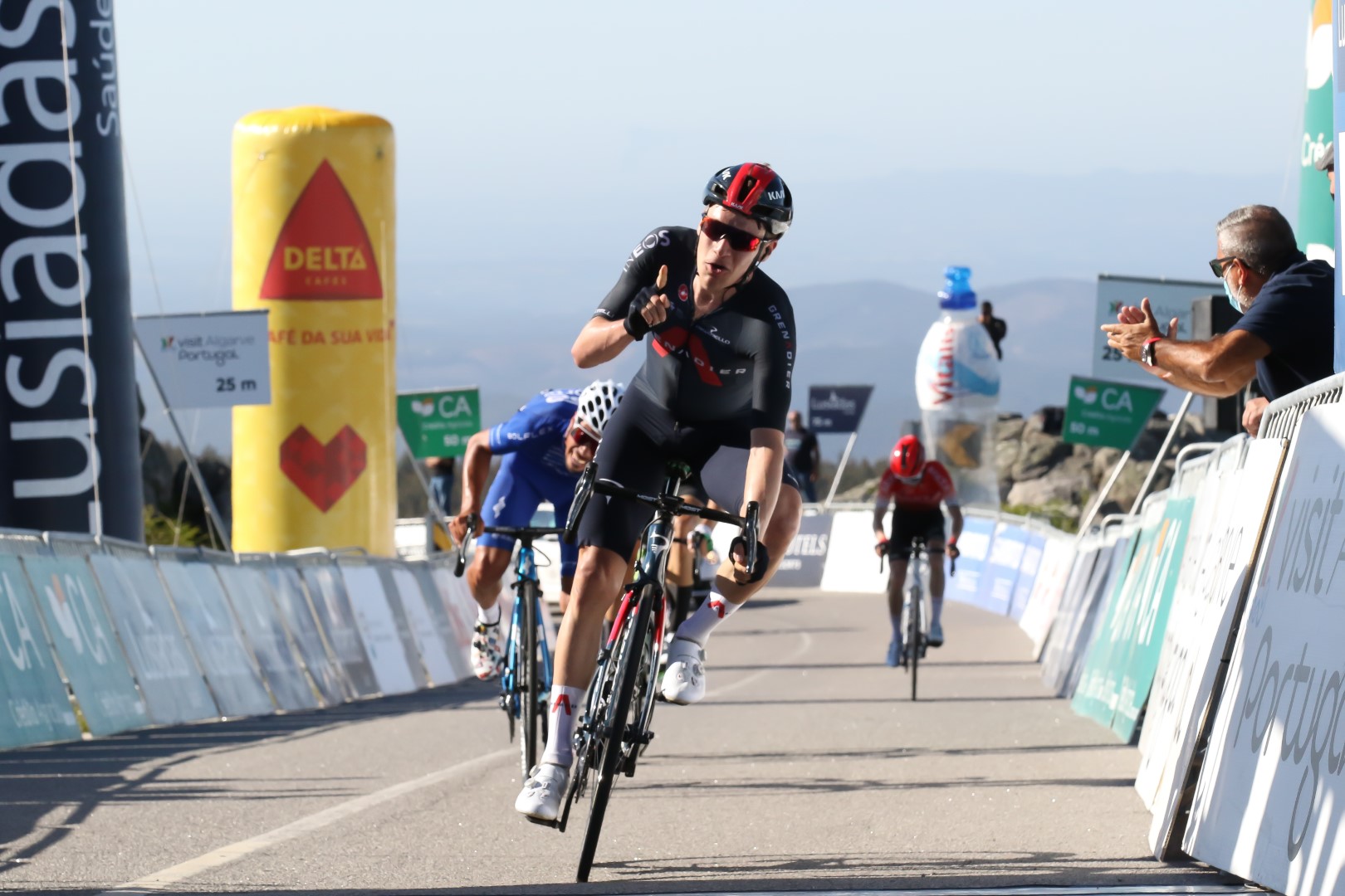Sul Informação - Volta ao Algarve: Ethan Hayter venceu na Fóia, algarvio João Rodrigues foi segundo