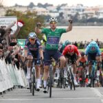 Sul Informação - Volta ao Algarve: Fabio Jakobsen volta a vencer ao sprint na chegada a Faro [com fotogaleria]