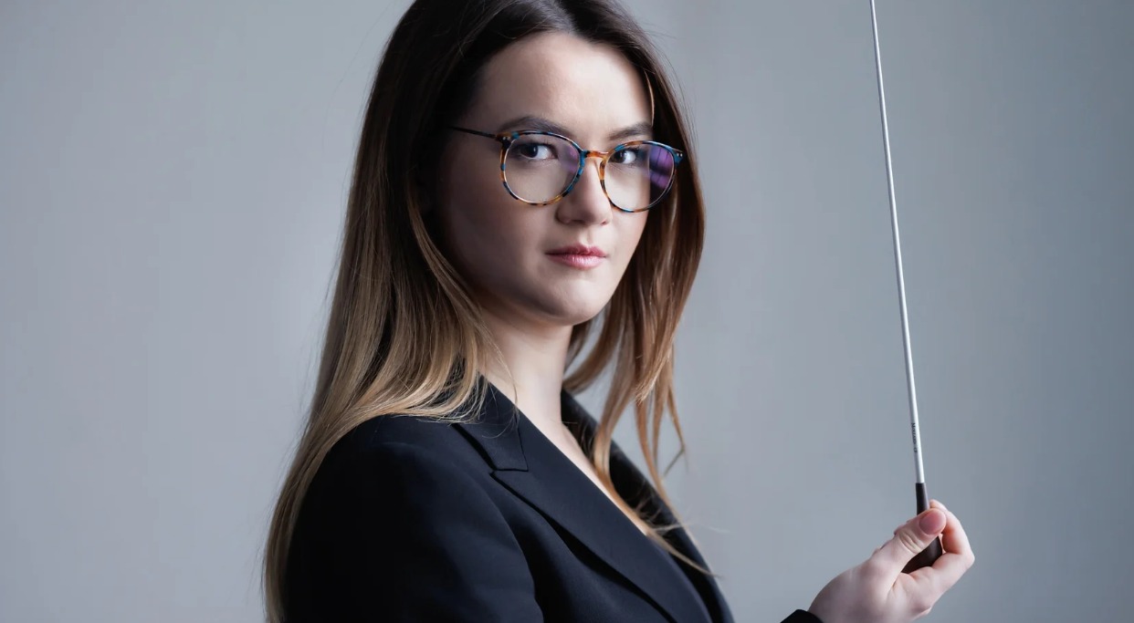 Sul Informação - Zofia Kiniorska dirige música de Émilie Mayer com a Orquestra do Algarve