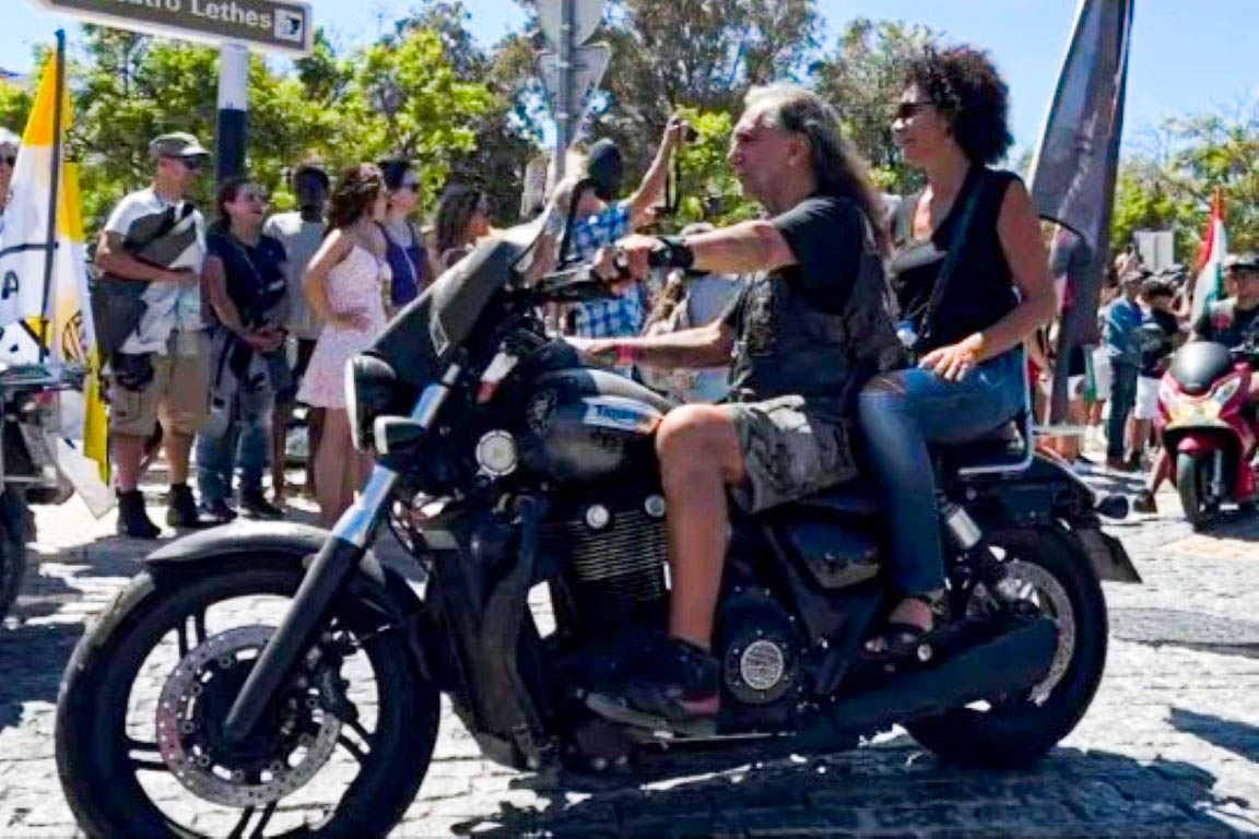 Sul Informação - Milhares de motards disseram até para o ano a Faro em mais um desfile da concentração