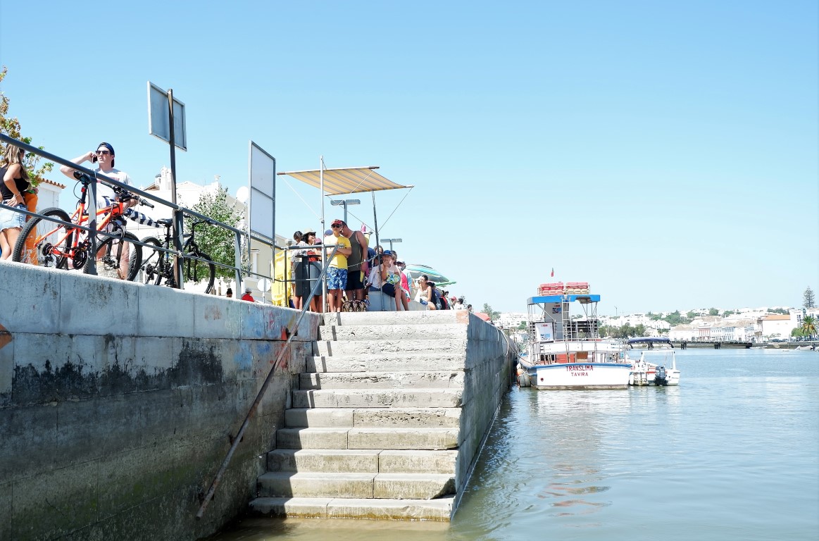Sul Informação - Obras do novo cais demoram um ano mas ninguém deixará de ir à Ilha de Tavira por causa delas