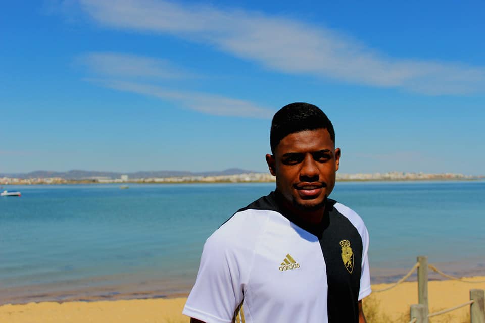 Sul Informação - Abner reforça defesa do Farense