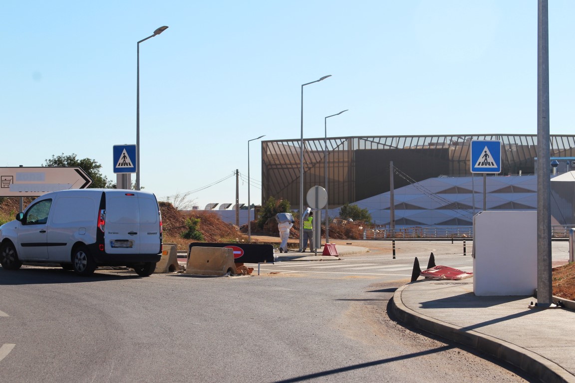 Sul Informação - Câmara de Faro disponível para desbloquear construção de acesso ao MAR Shopping