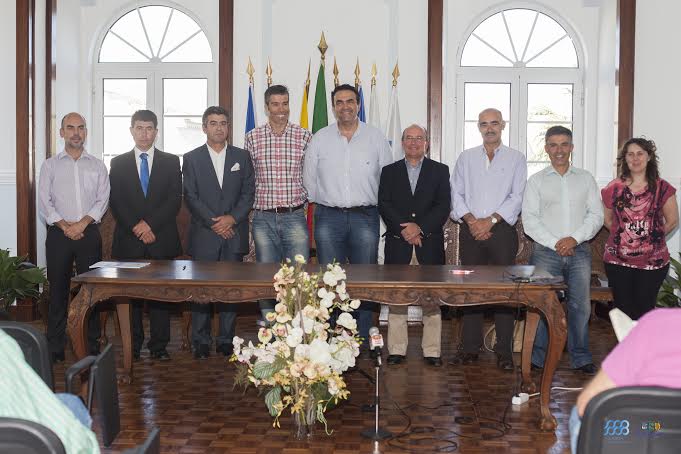 Sul Informação - Câmara de Lagoa assinou acordos de delegação de competências com freguesias do concelho