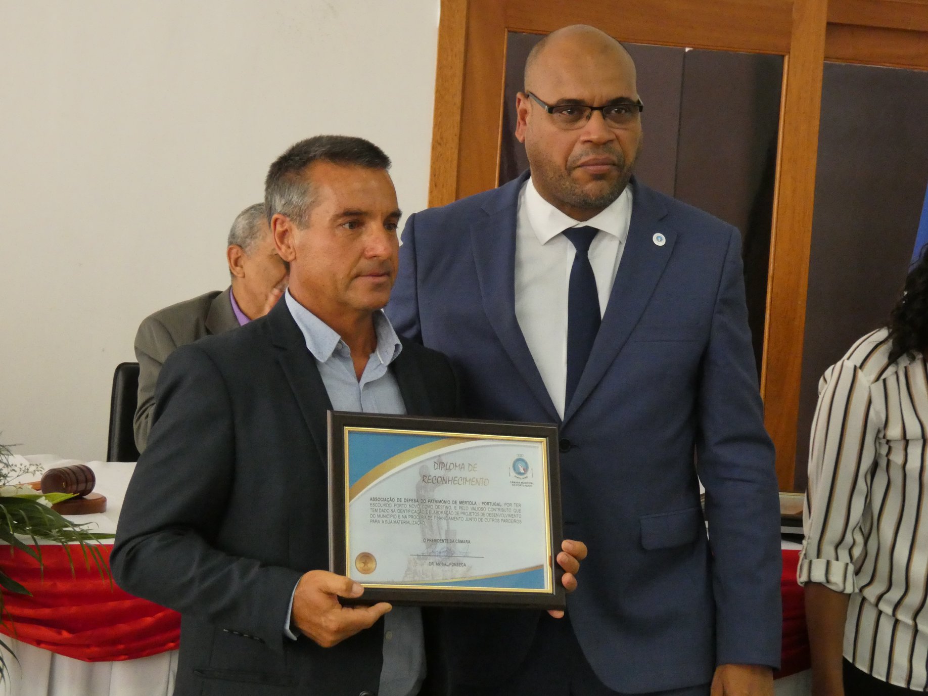 Sul Informação - Associação para a Defesa do Património de Mértola homenageada pelo trabalho em Cabo Verde