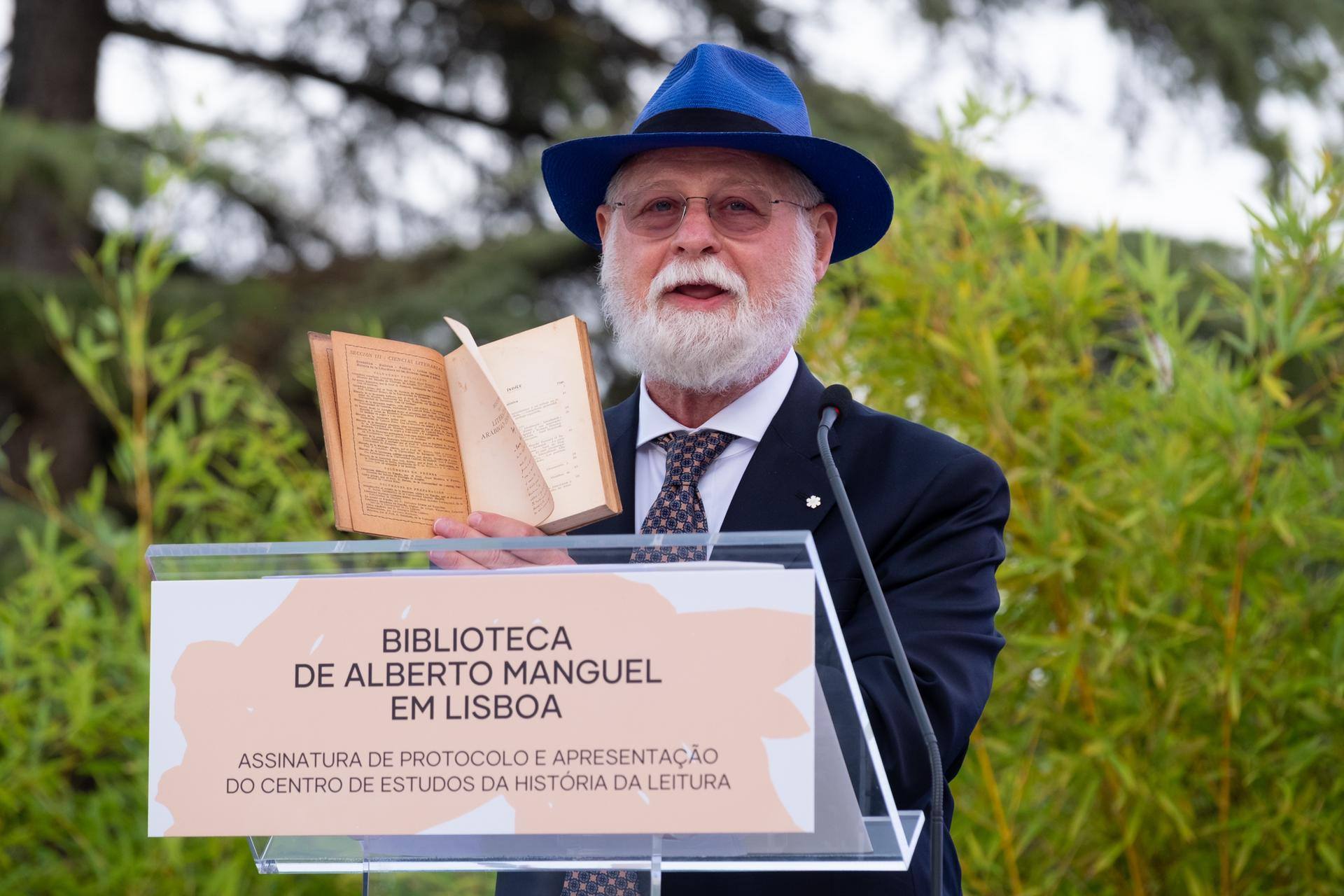 Sul Informação - Alberto Manguel vai dar palestra em Lagoa