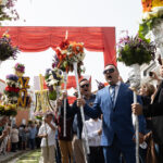 Sul Informação - Tochas floridas e milhares de pessoas celebram a festa da Ressurreição em São Brás de Alportel