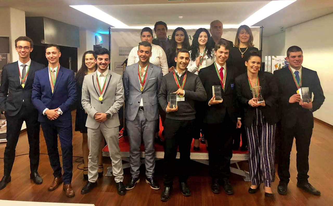Sul Informação - Alunos da Escola de Hotelaria e Turismo do Algarve conquistam prémios