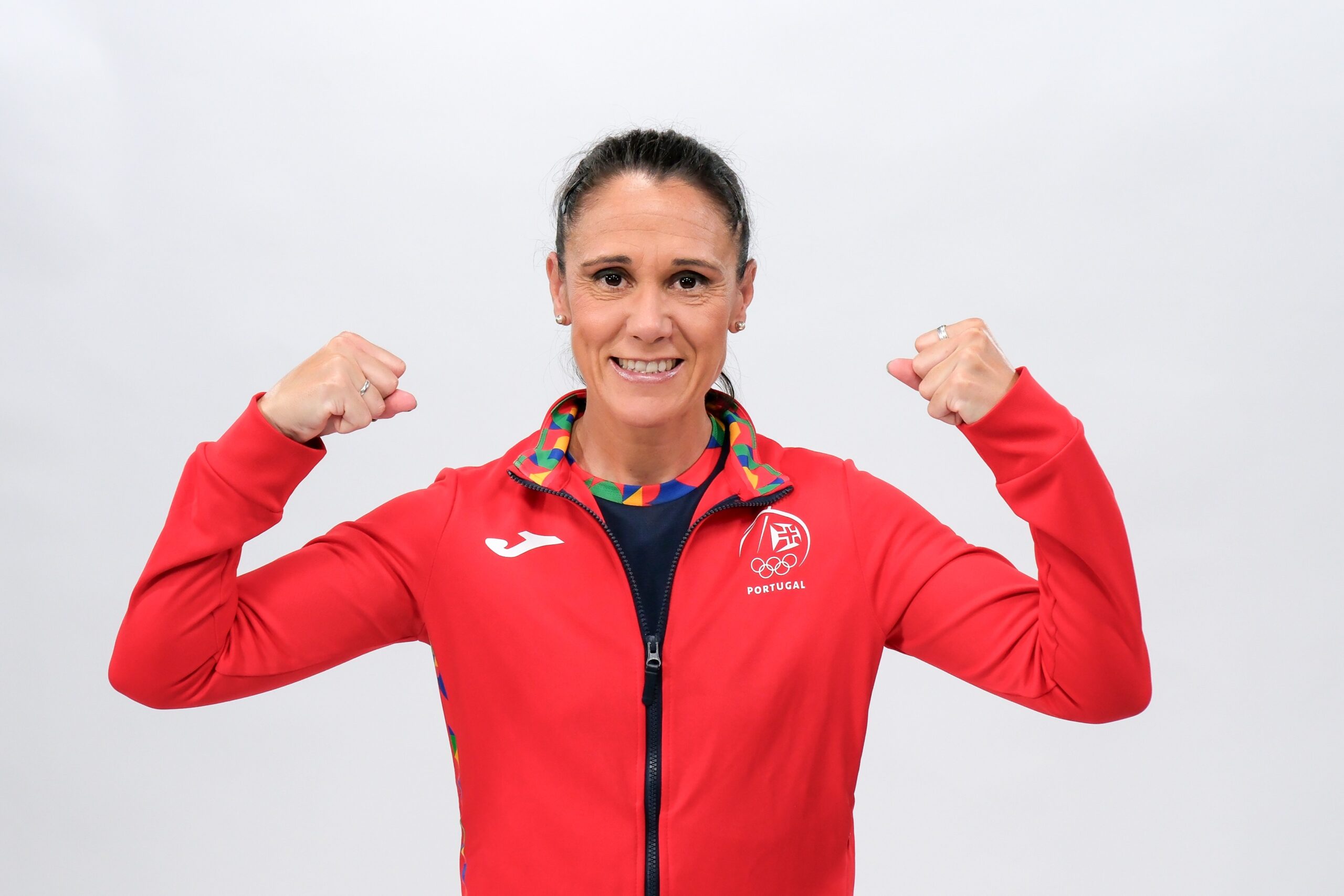 Sul Informação - Ana Cabecinha, o «milagre de Pechão», recebida com aplausos e muita emoção