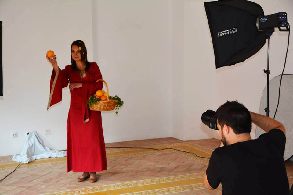 Sul Informação - Premiado fotógrafo André Boto e rostos de Silves criam imagem da Feira Medieval