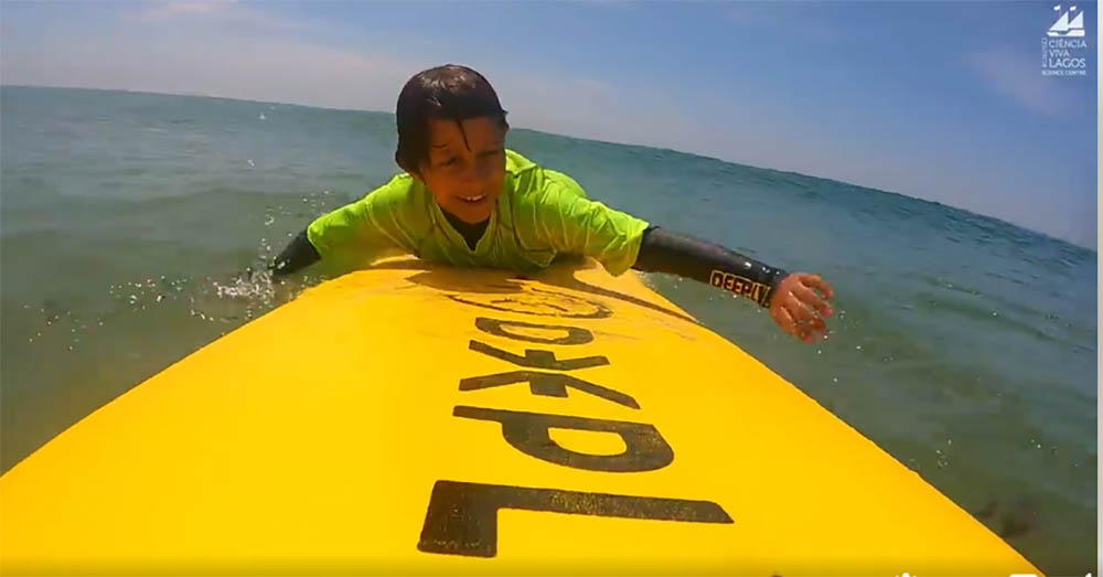 Sul Informação - Lagos: Ir à escola, aprender surf e saber mais sobre literacia dos Oceanos