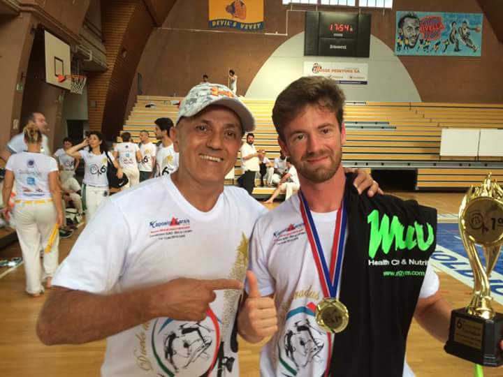 Sul Informação - Lagoense sagra-se campeão da Europa de Capoeira
