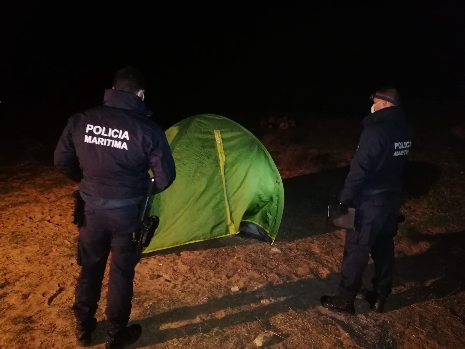 Sul Informação - GNR passa 96 multas por campismo selvagem e autocaravanismo ilegal em Vila do Bispo