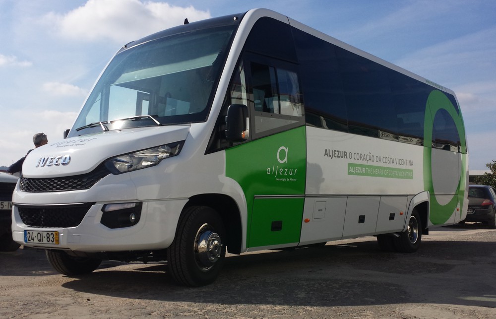 Sul Informação - Aljezur assegura transportes gratuitos a alunos do 11º e 12º que recomeçaram as aulas