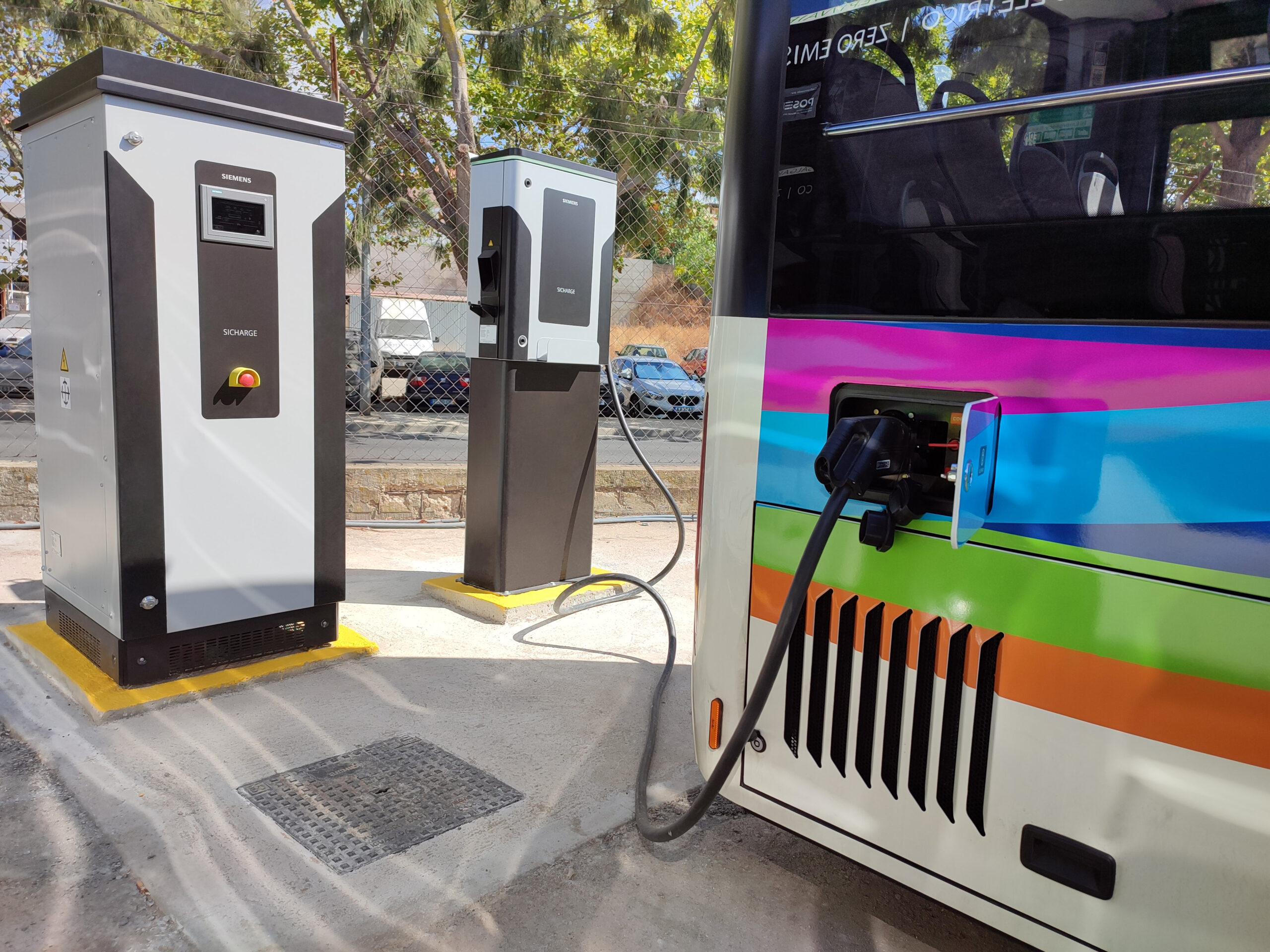 Sul Informação - Consórcio “Siemens-Rolear.ON” instala postos para carregar autocarros elétricos de Portimão