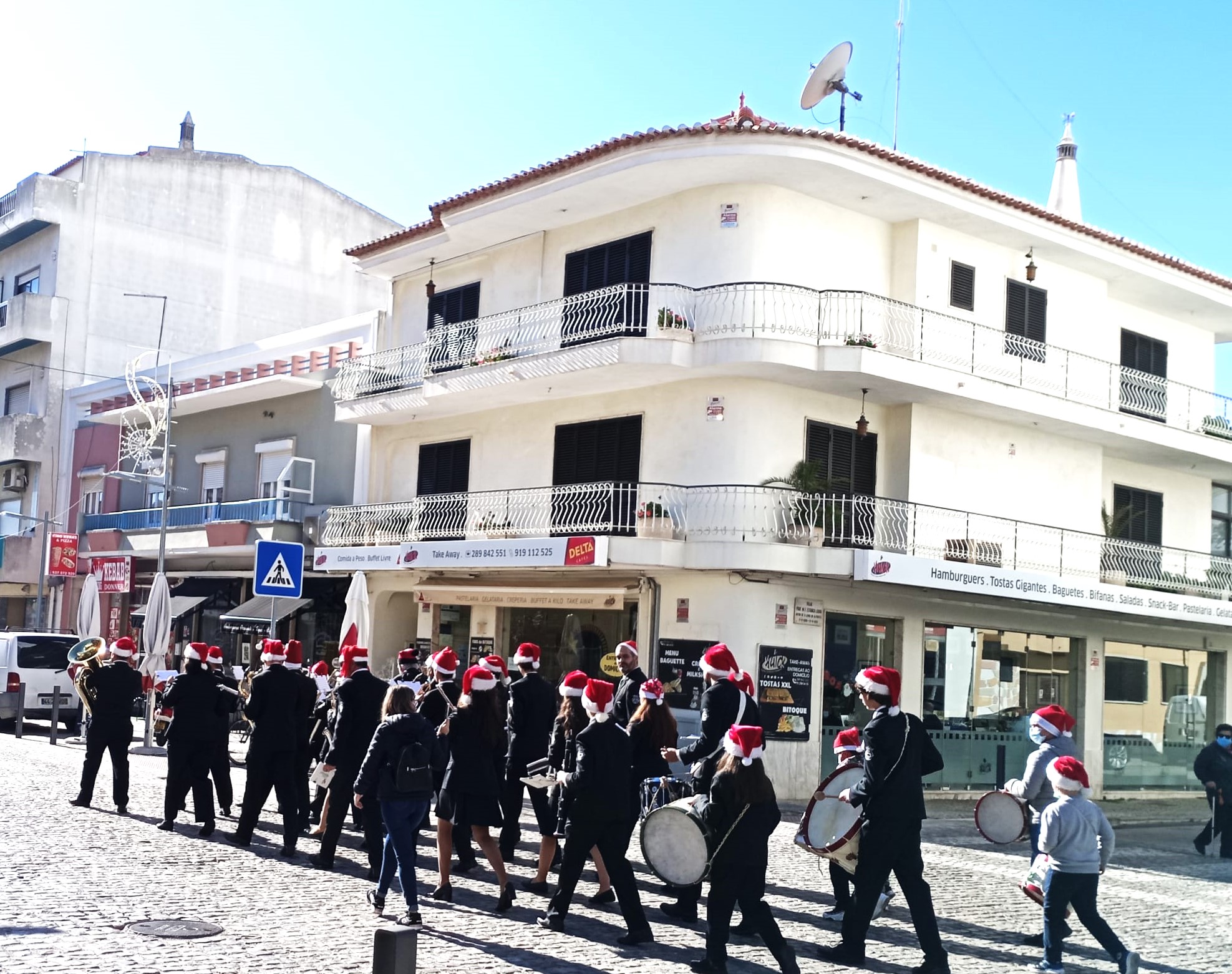 Sul Informação - São Brás de Alportel sai à rua para ver a banda passar