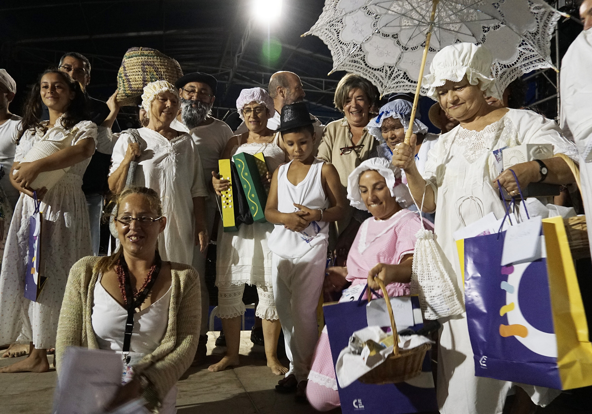 Sul Informação - Festa do Banho 29 recria tradição em Lagos (com direito à música de Quim Barreiros)