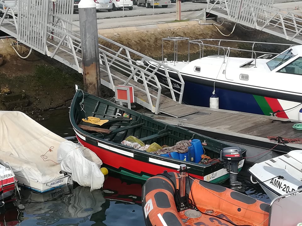 Sul Informação - Barco com 11 migrantes vindos de Marrocos intercetado frente à barra da Armona