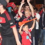 Sul Informação - Algarvios saíram à rua para festejar o 37º campeonato do Benfica [fotogaleria]