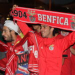 Sul Informação - Algarvios saíram à rua para festejar o 37º campeonato do Benfica [fotogaleria]
