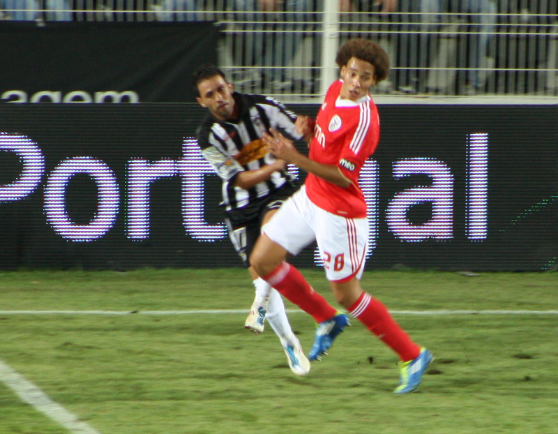 Sul Informação - Benfica vence por 2-0 e elimina Portimonense da Taça de Portugal