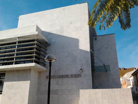 Sul Informação - Biblioteca de Silves promove ateliê de arte-terapia