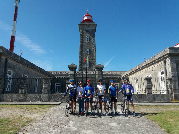 Sul Informação - Cinco militares e uma faroleira ligam Faróis de Portugal em bicicleta de Caminha a VRSA