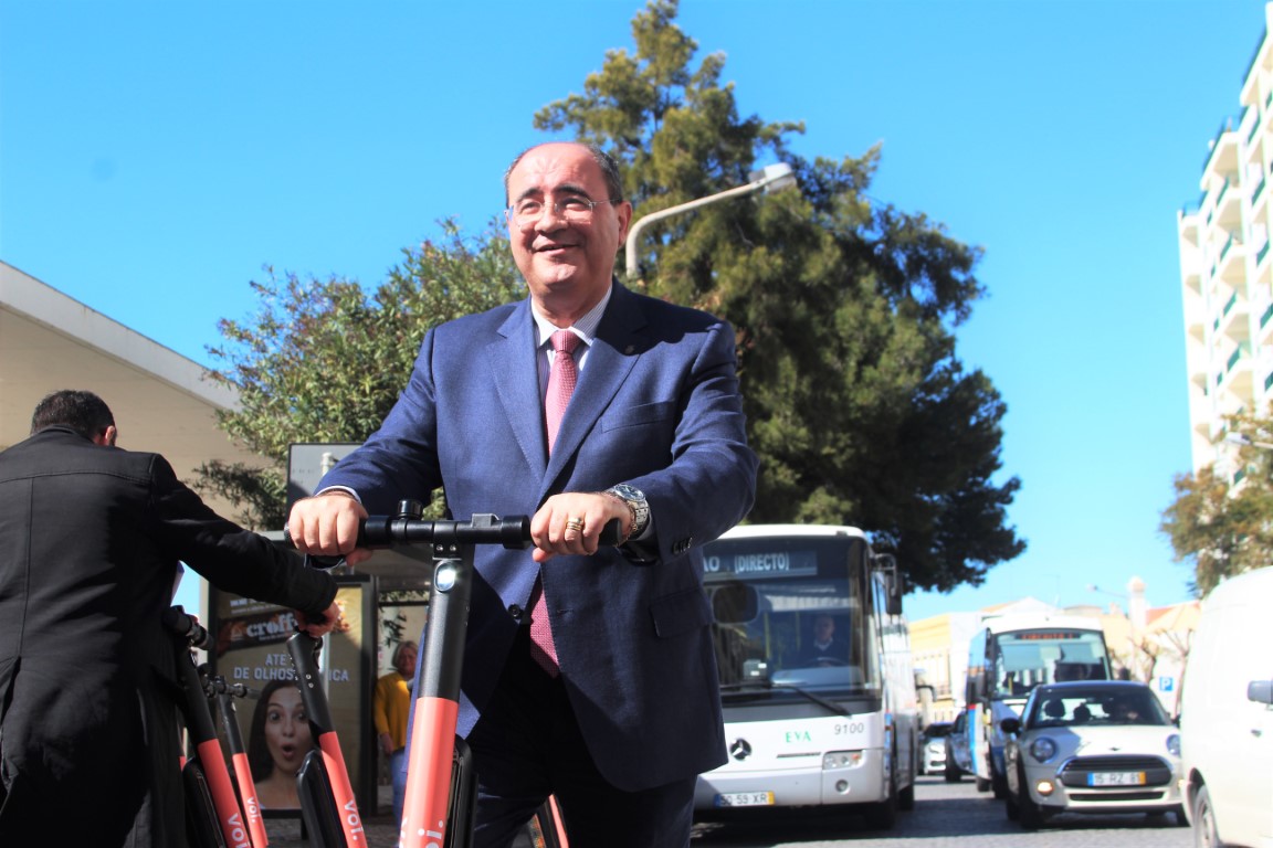 Sul Informação - Trotinetes elétricas põem Faro sobre rodas na mobilidade partilhada