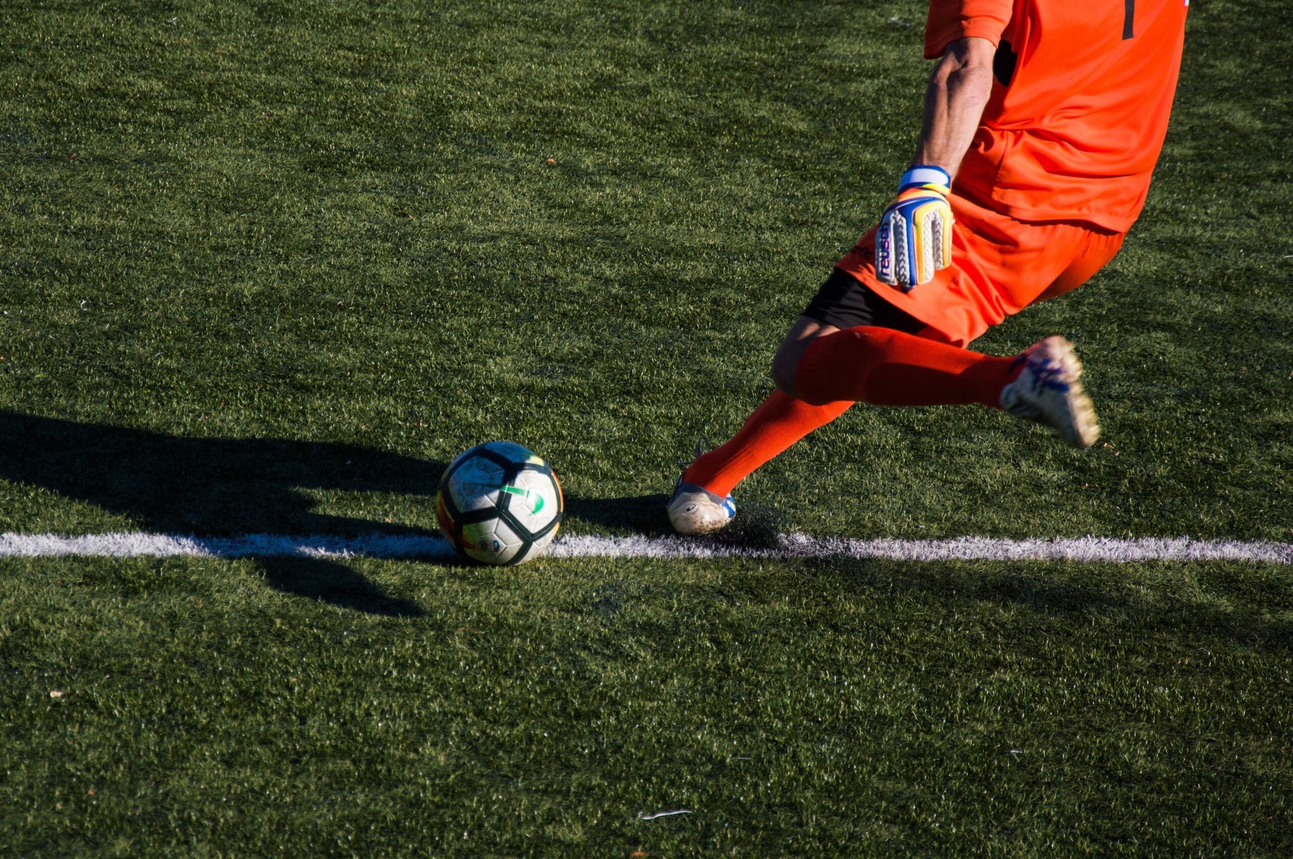 Sul Informação - Liga 3: Louletano já é líder com vitória no dérbi com Moncarapachense