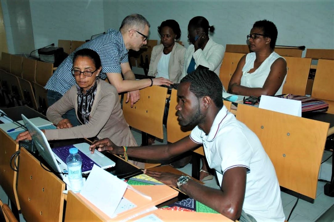Sul Informação - Arquivista de Vila do Bispo deu formação em Cabo Verde