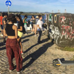Sul Informação - Novos estudantes da UAlg percorrem 8 quilómetros em atividade de integração