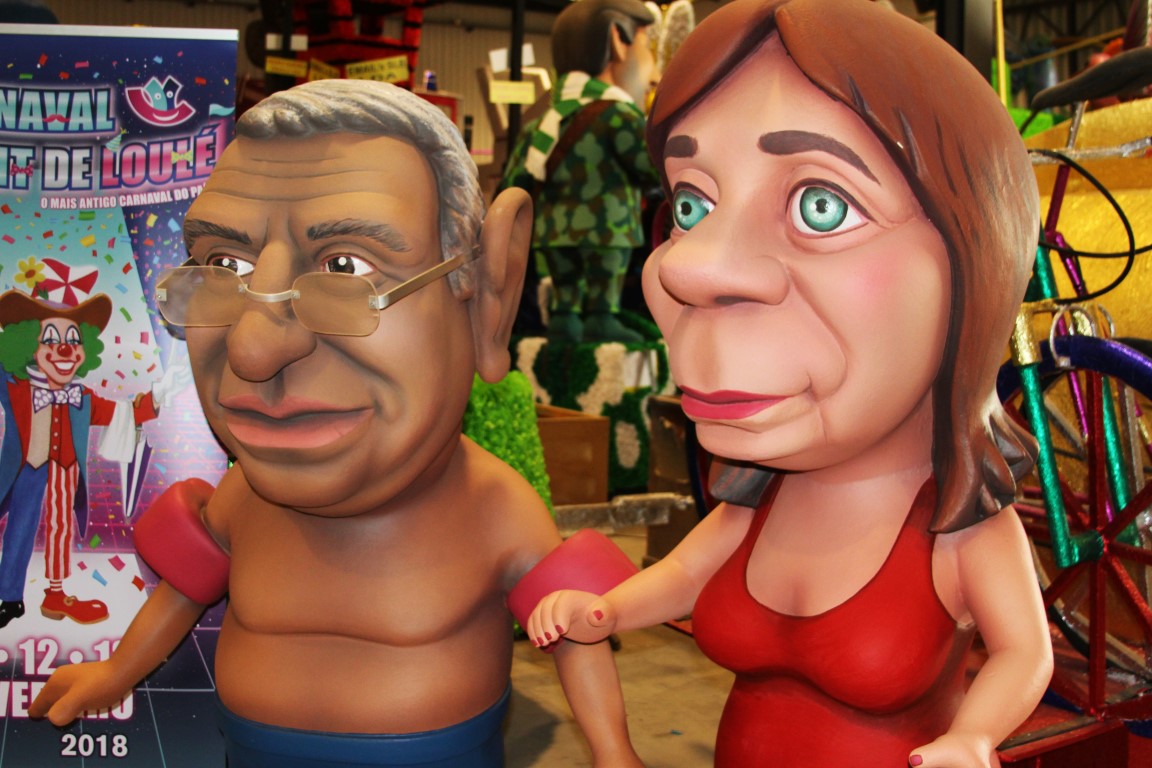 Sul Informação - Cruzeiro com geringonça a bordo e as bolas de Reinaldo animam o “Carnaval Summit de Loulé”