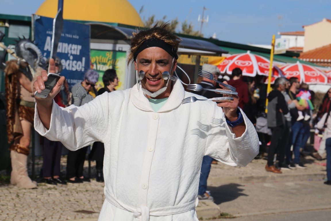 Sul Informação - Disfarce de Conan Osíris animou Carnaval de Sagres