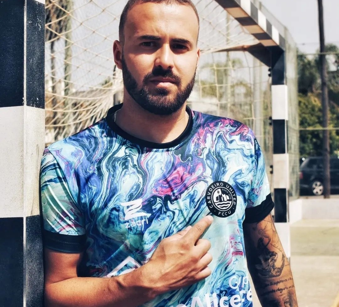Sul Informação - Carvoeiro apresenta novas camisolas e irmão de João Moutinho como treinador