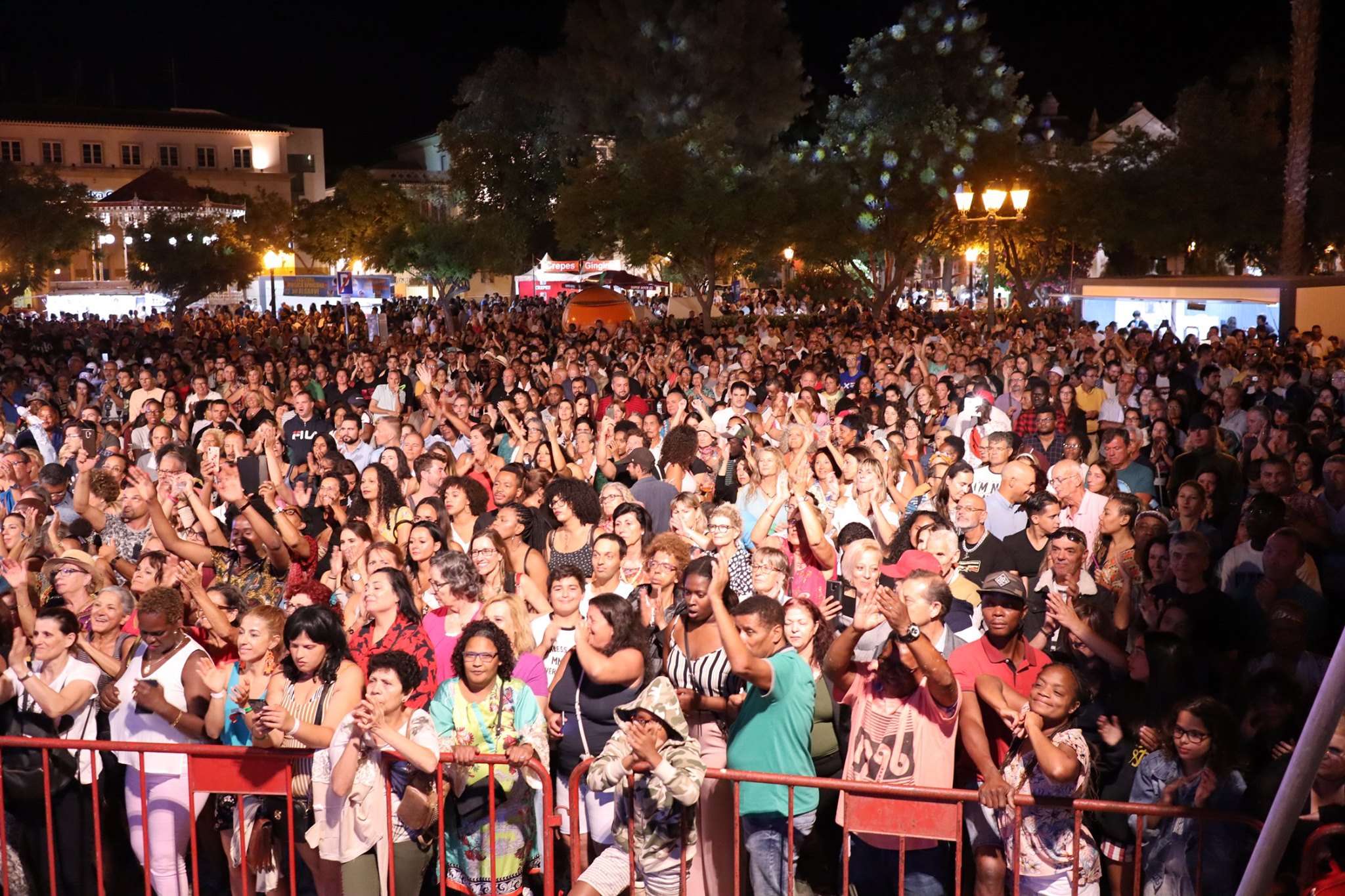 Sul Informação - Festival de Música Africana põe Faro a dançar