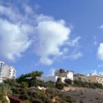 Sul Informação - Demolição de uma das últimas casas antigas da Praia da Rocha causa forte contestação