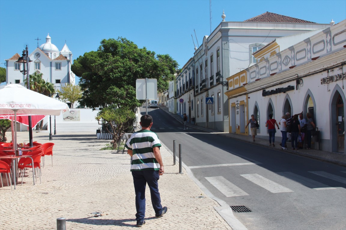 Sul Informação - Castro Marim compra lojas para instalar creche e ATL da Santa Casa