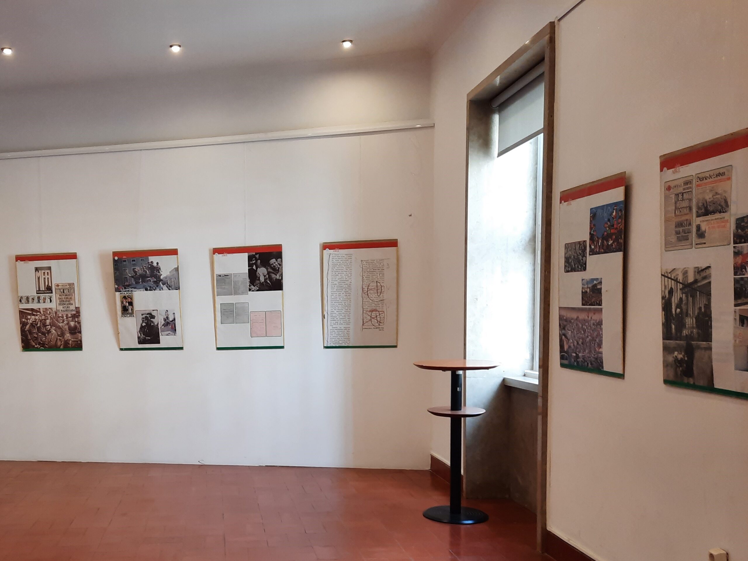 Sul Informação - “Abrir Abril”: uma exposição para ver na CCDR Algarve