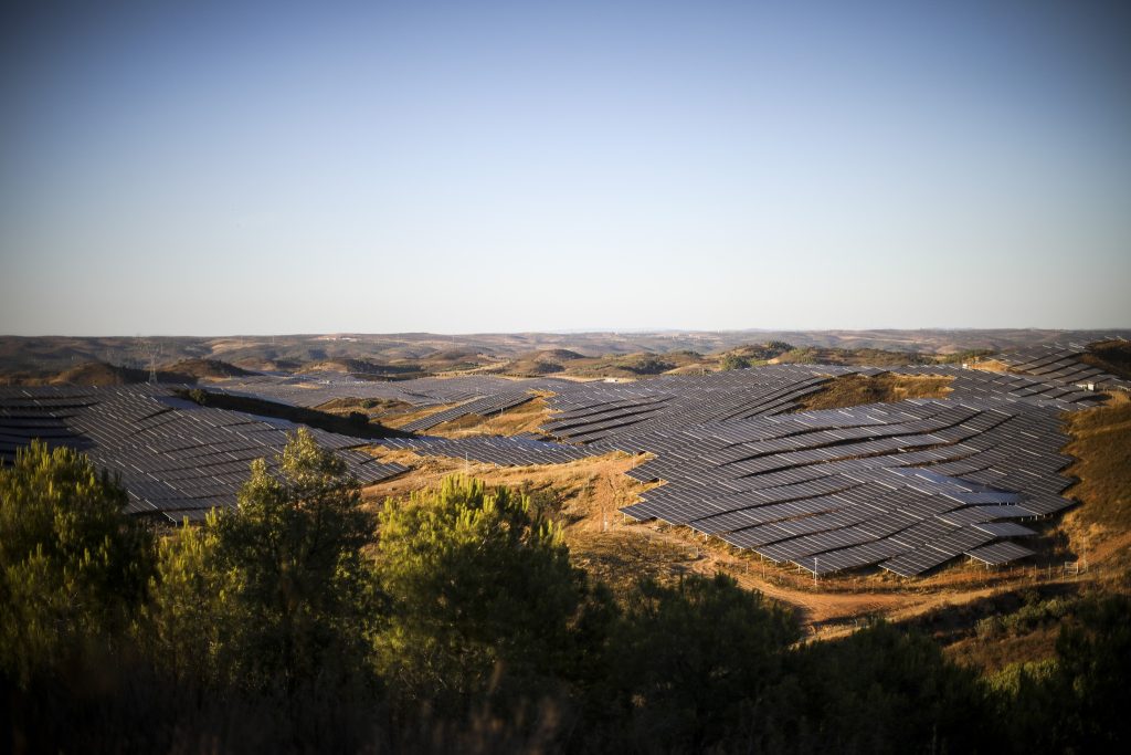 Sul Informação - Linha de Muito Alta Tensão do megaparque fotovoltaico do Cercal está em consulta pública