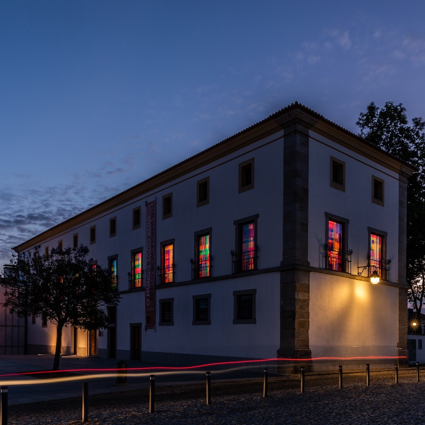 Sul Informação - Retratos da comunidade escolar de Évora “habitam” o Centro de Arte e Cultura