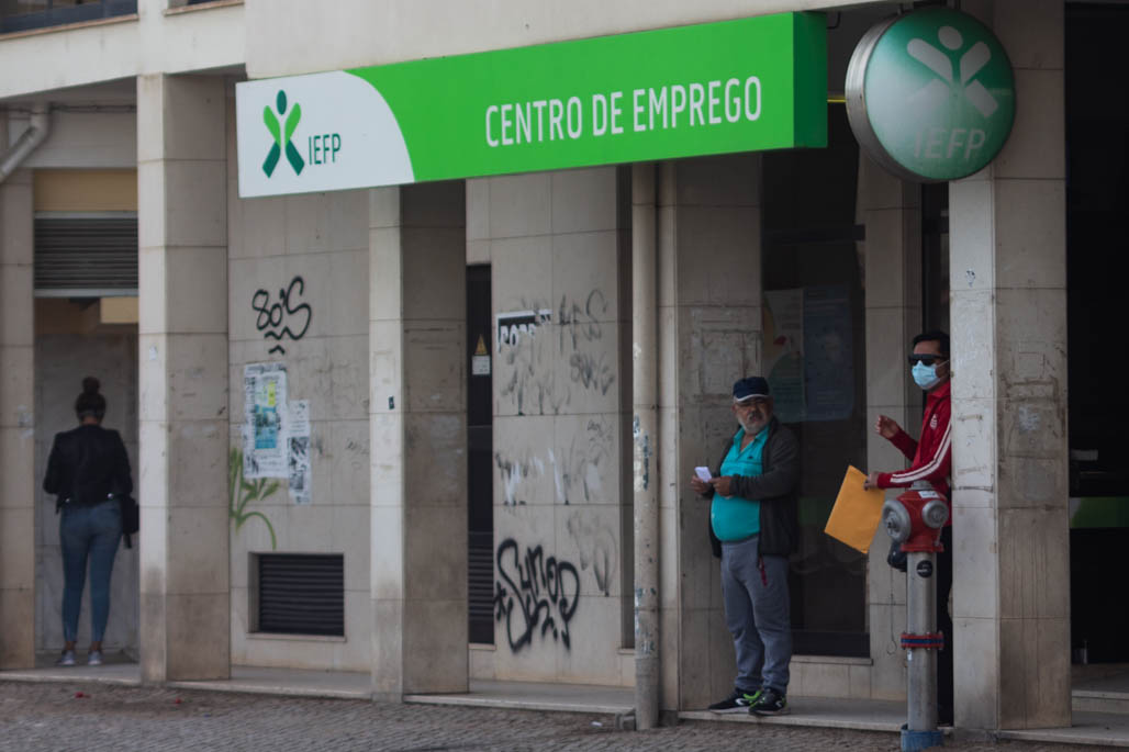 Sul Informação - Beneficiários de prestações de desemprego aumentam 37% em Setembro