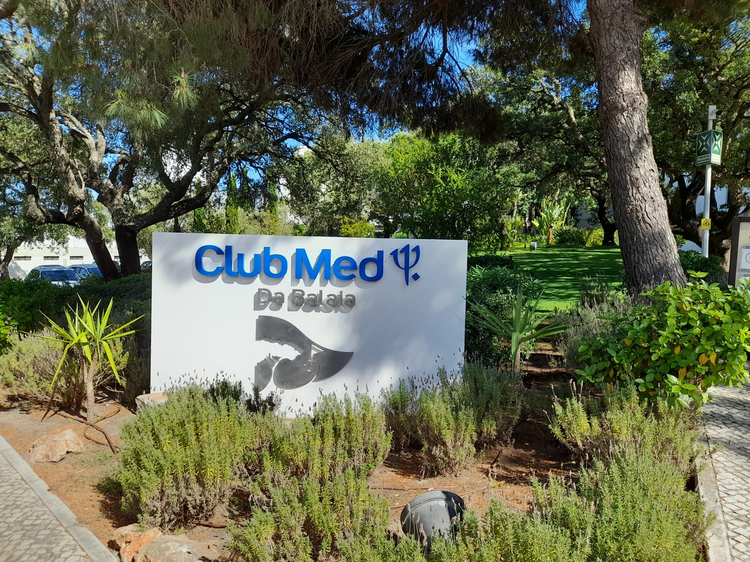 Sul Informação - Trabalhadores do Club Med da Balaia planeiam greve para 10 e 15 de Agosto