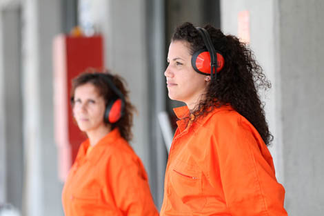 Sul Informação - Mulheres comissárias dominam pit lane do Algarve Historic Festival