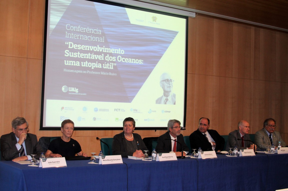 Sul Informação - Conferência de homenagem a Mário Ruivo arranca com reflexão sobre “sociedade azul”