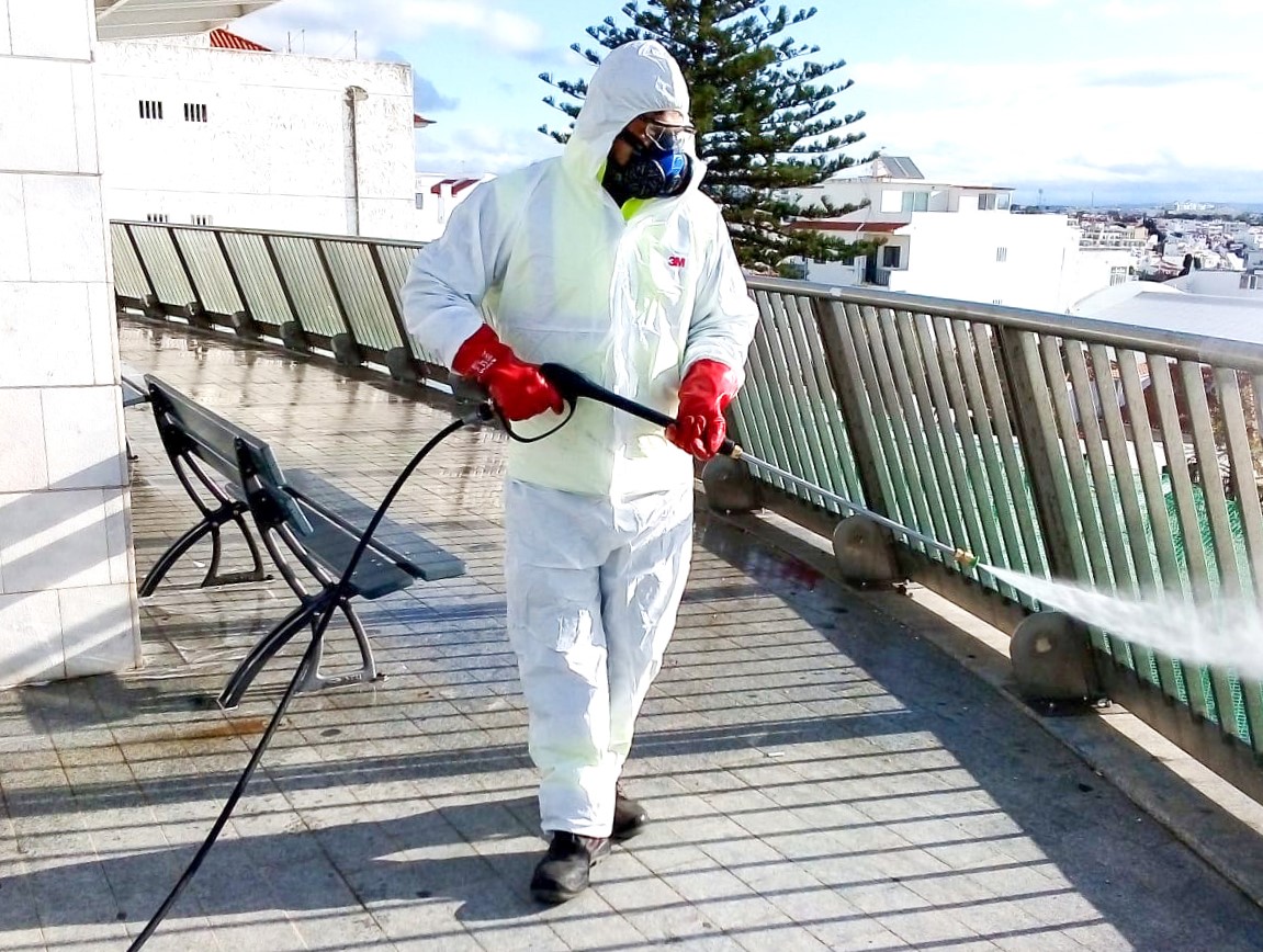Sul Informação - Espaços públicos e sensíveis de Albufeira estão a ser desinfetados